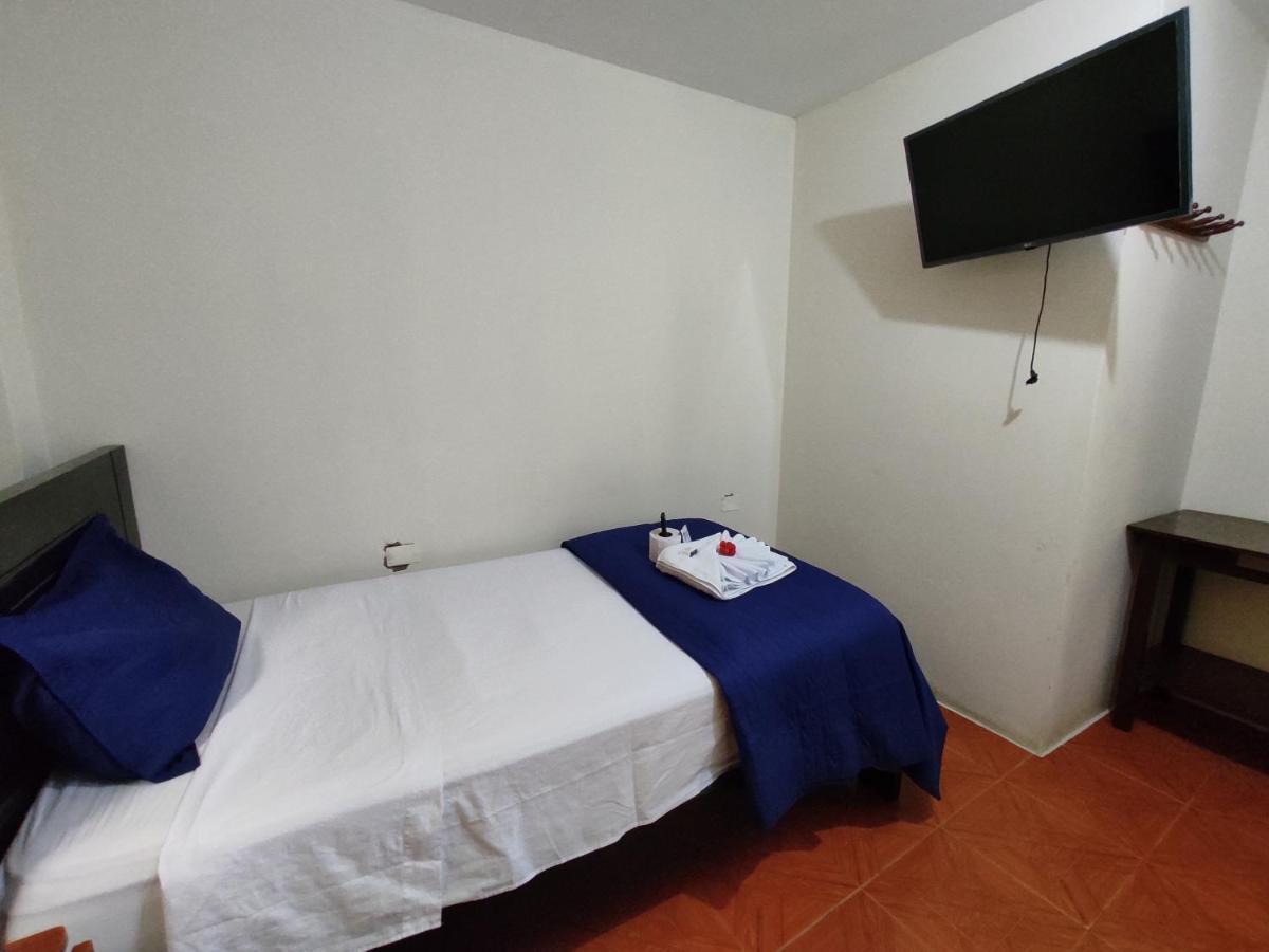 Hotel Nuevo Amanecer Puerto Chicama Kültér fotó